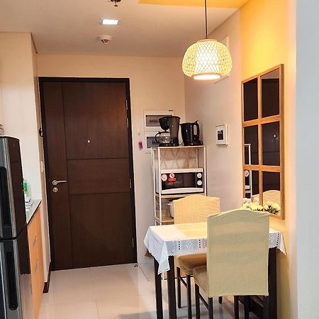 House Of B&Y At 101 Newport Across Naia T3 Apartment Манила Екстериор снимка