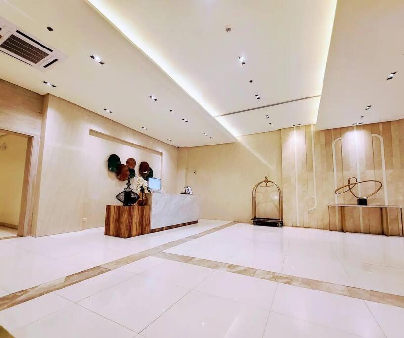 House Of B&Y At 101 Newport Across Naia T3 Apartment Манила Екстериор снимка