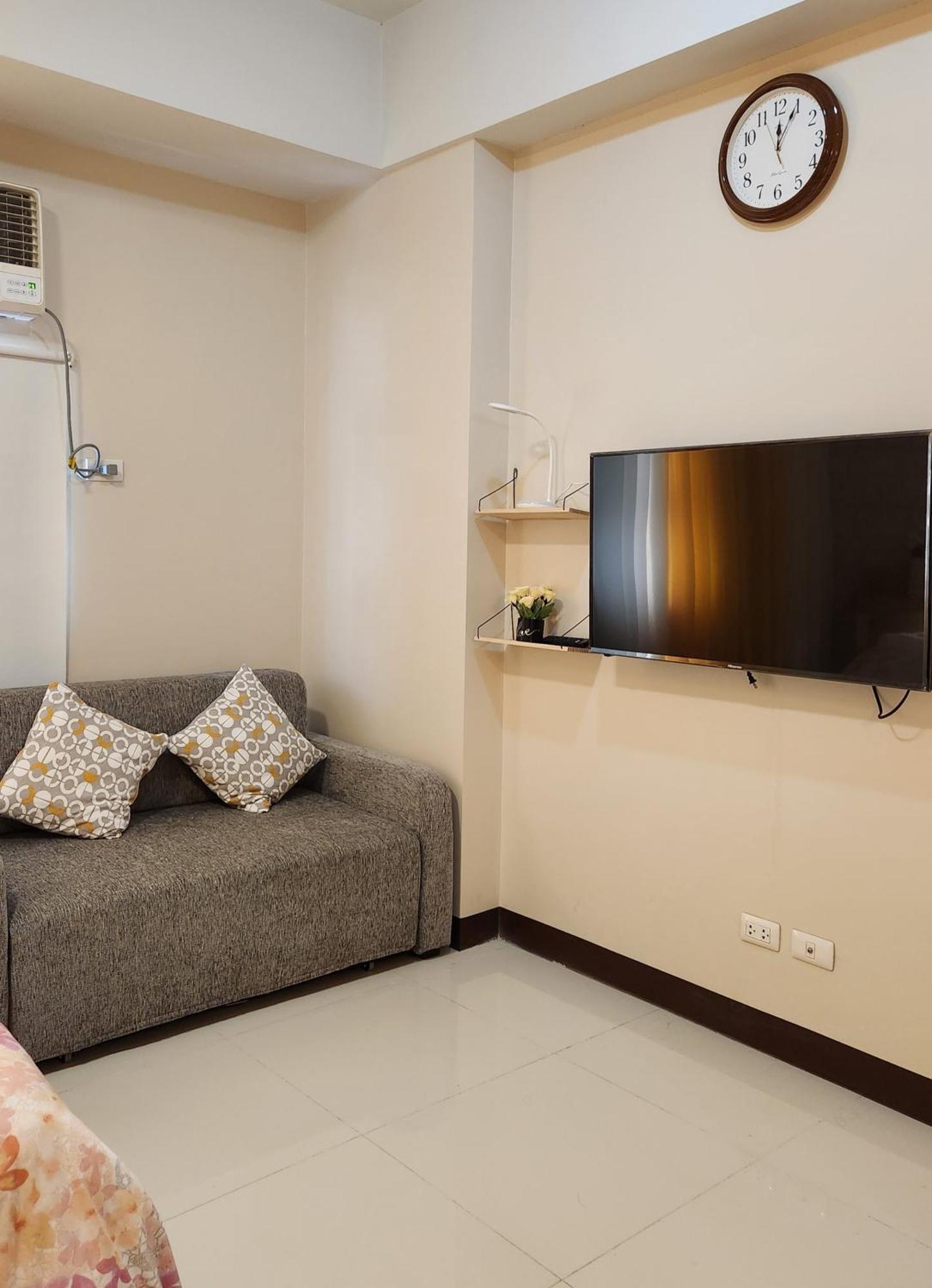 House Of B&Y At 101 Newport Across Naia T3 Apartment Манила Екстериор снимка