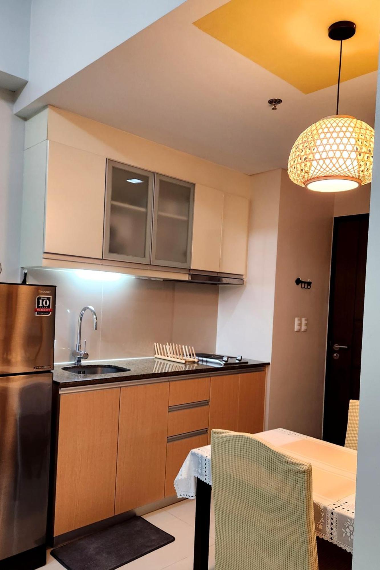 House Of B&Y At 101 Newport Across Naia T3 Apartment Манила Екстериор снимка